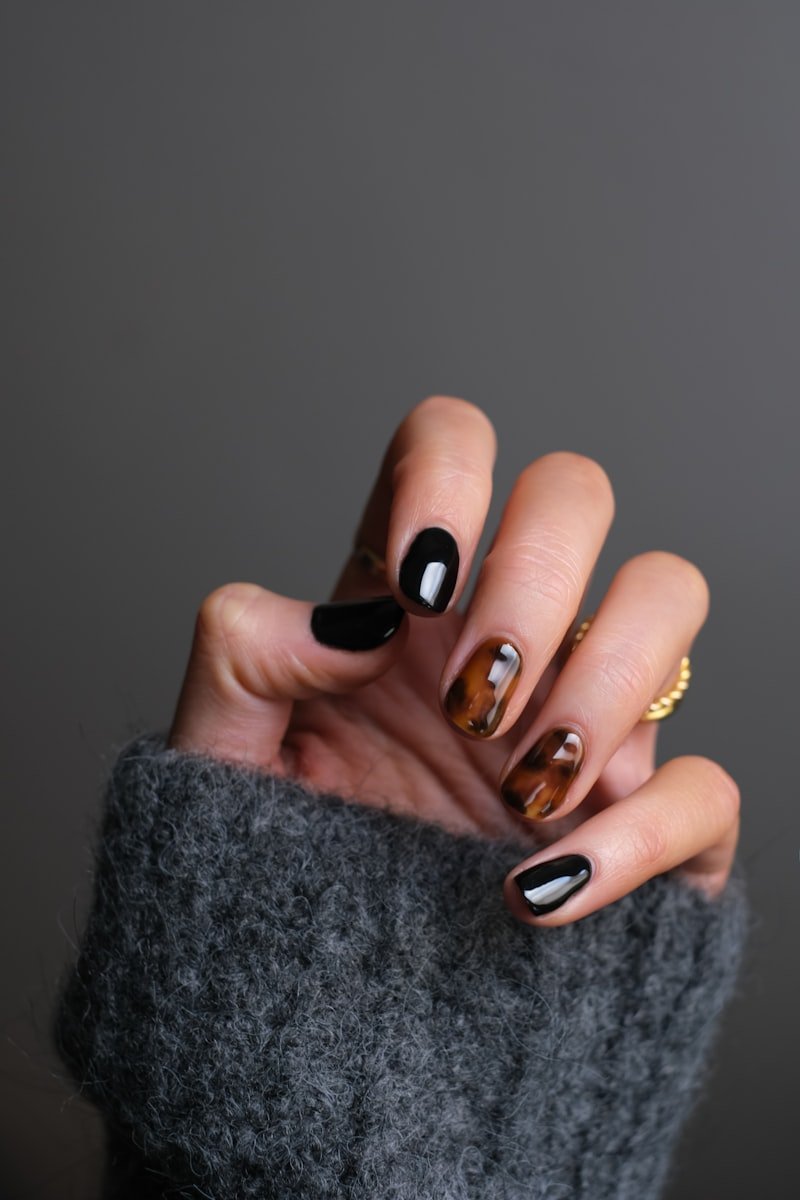 Secrets to Long-Lasting Gel Nail Extensions & Nail Art Care